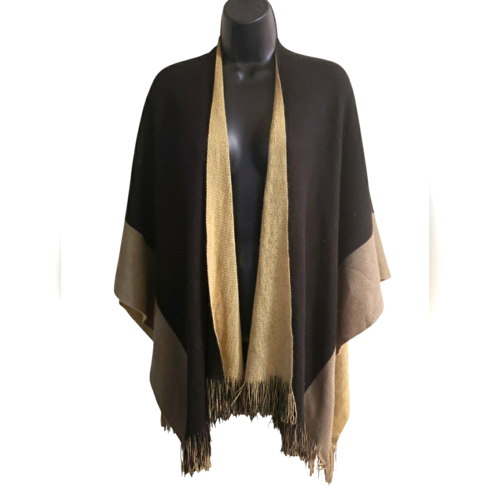 Apt. 9 Black and Tan Knit Shawl Wrap Poncho